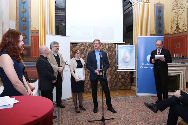 Výstava byla oceněna 3. místem v kategorii Nový počin ve 4. ročníku soutěžní přehlídky nejúspěšnějších popularizačních aktivit vědy realizovaných na území ČR v roce 2014 (SCIAP 2014).
